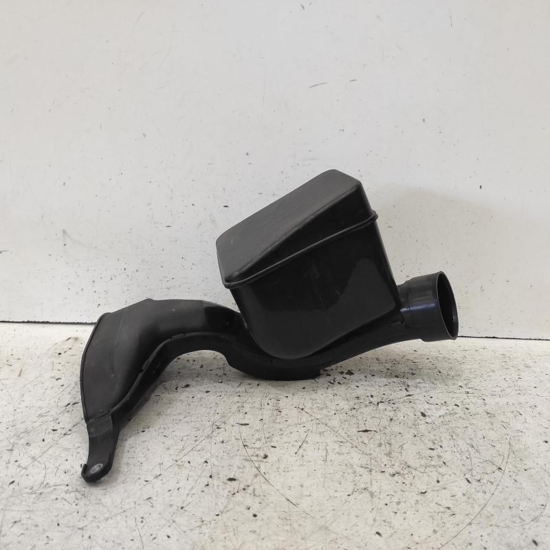 air cleaner duct/hose