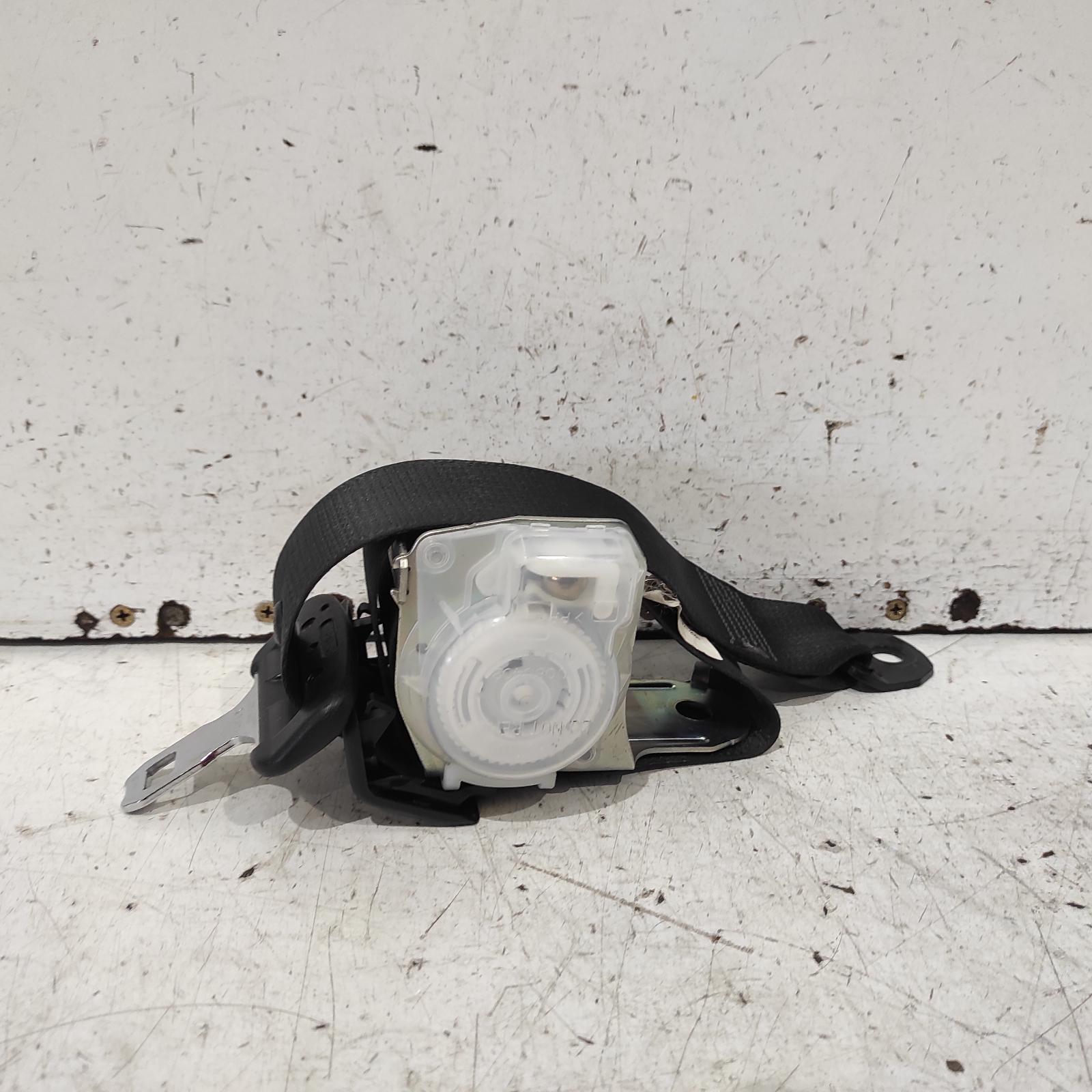 Camry Seat Belt Stalk 2011-2017 rh rear,seat belt only,asv50/avv50,11/11-10/17 00021322 #675186