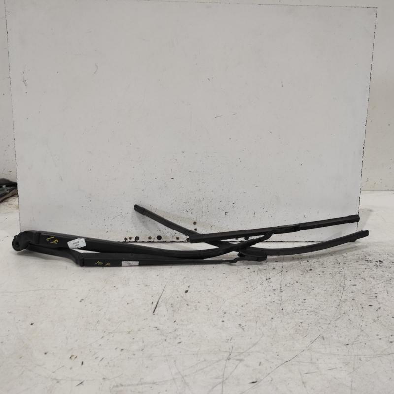 wiper arm