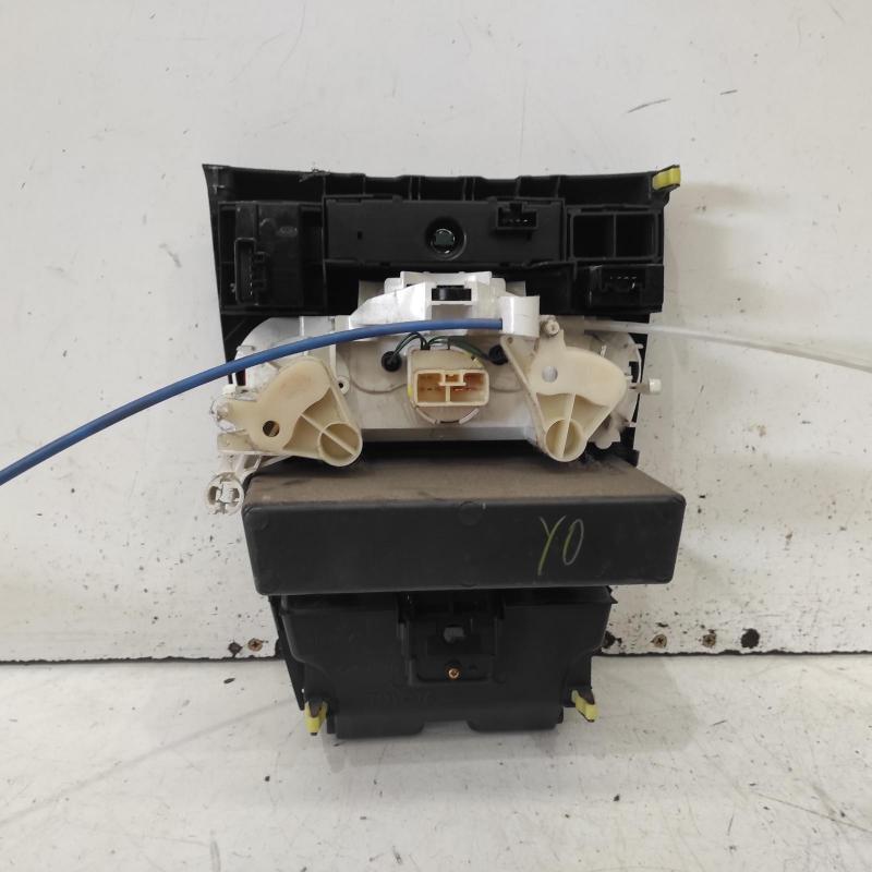 heater/aircon controls