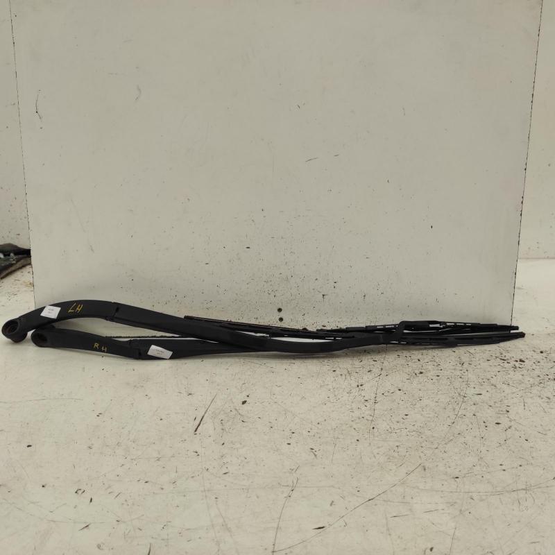 wiper arm