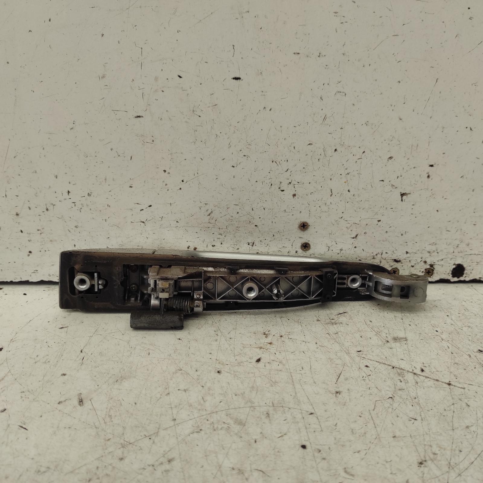 Carnival/Grand Carnival Door Handle 2005-2014 outer,rh rear,vq,12/05-12/14 00019447 #675788