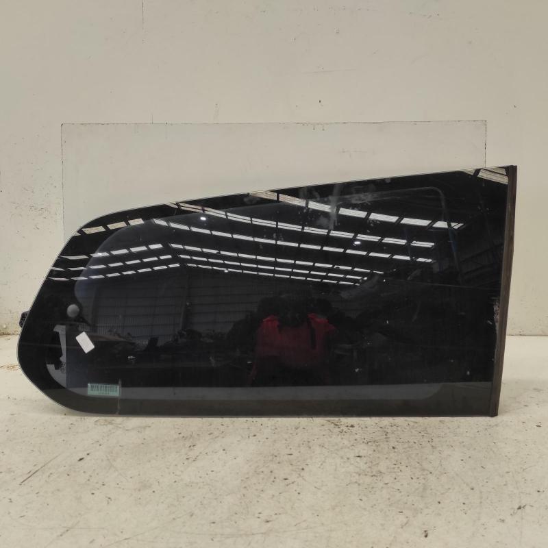 side glass rear right