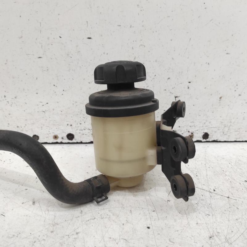 power steering reservoir