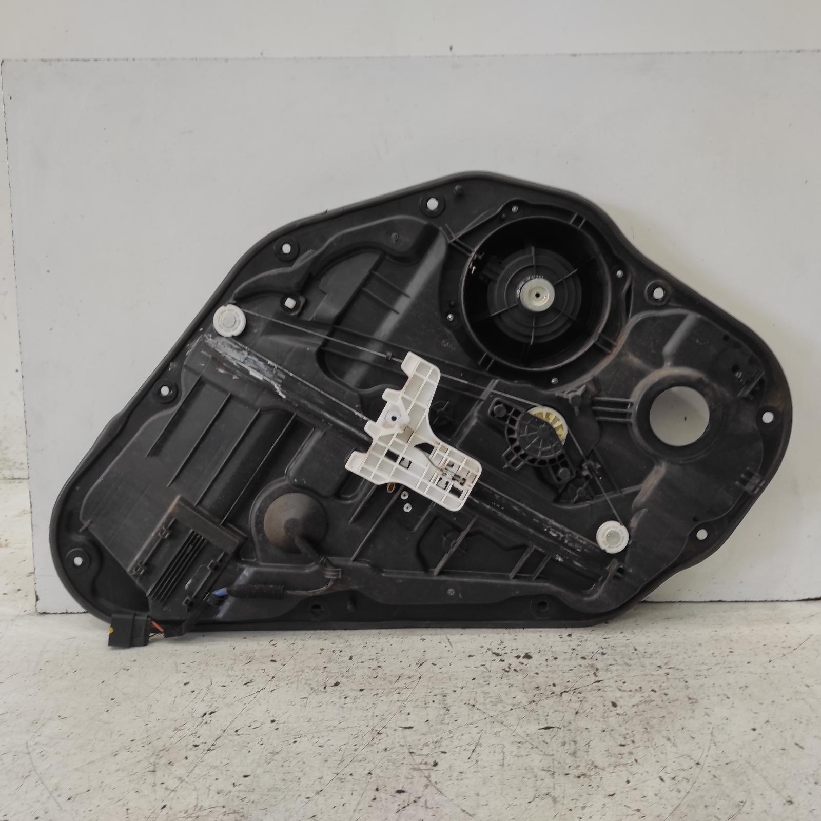 I30 Window Regulator/motor Rear Right 2012-2017 gd,hatch,door reg assy (reg and motor),(motor-2 pin),03/12-04/17 00020967 #675589