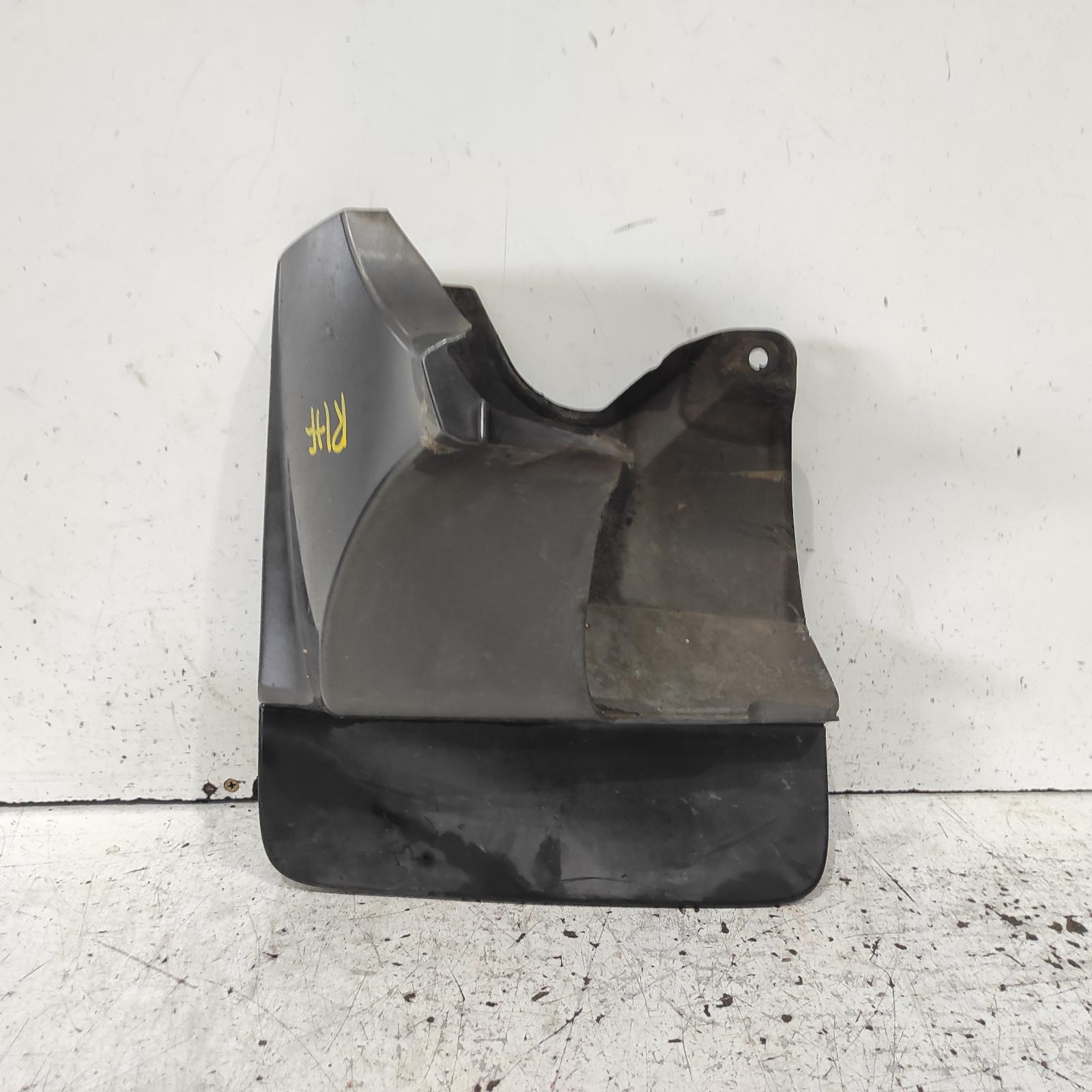 Prado Mud Flaps 2003-2009 lh front,flared type,120 series,02/03-10/09 00021807 #675712