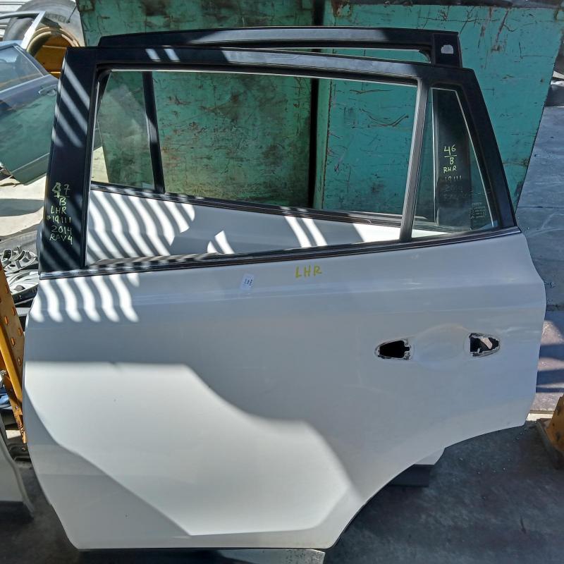 door/sliding rear left