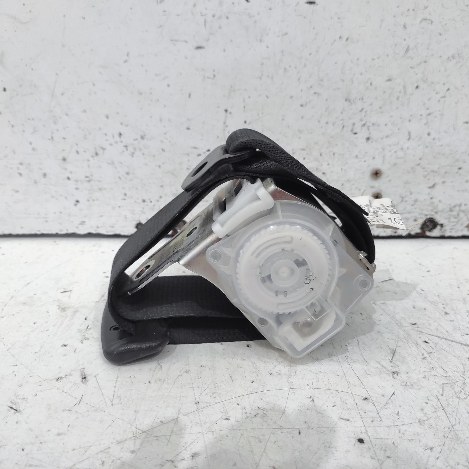 Camry Seat Belt Stalk 2011-2017 rh rear,seat belt only,asv50/avv50,11/11-10/17 00020724 #676108