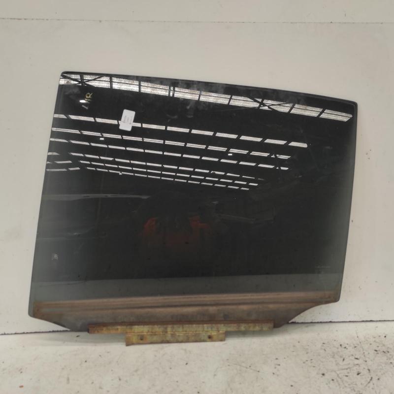 door window rear left