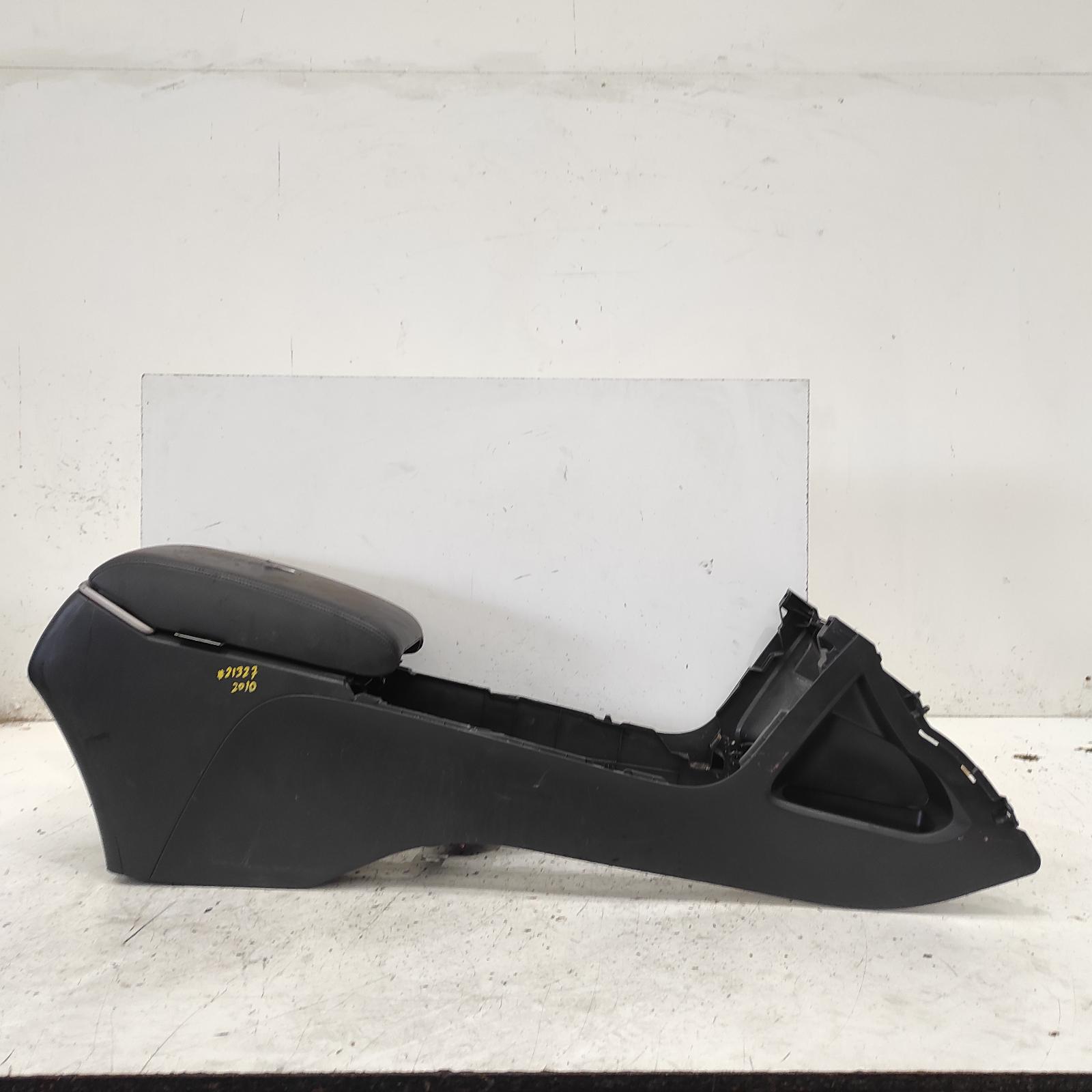 Aurion Console 2006-2012 gcv40r,centre console,metallic finish type,10/06-03/12 00021327 #676369