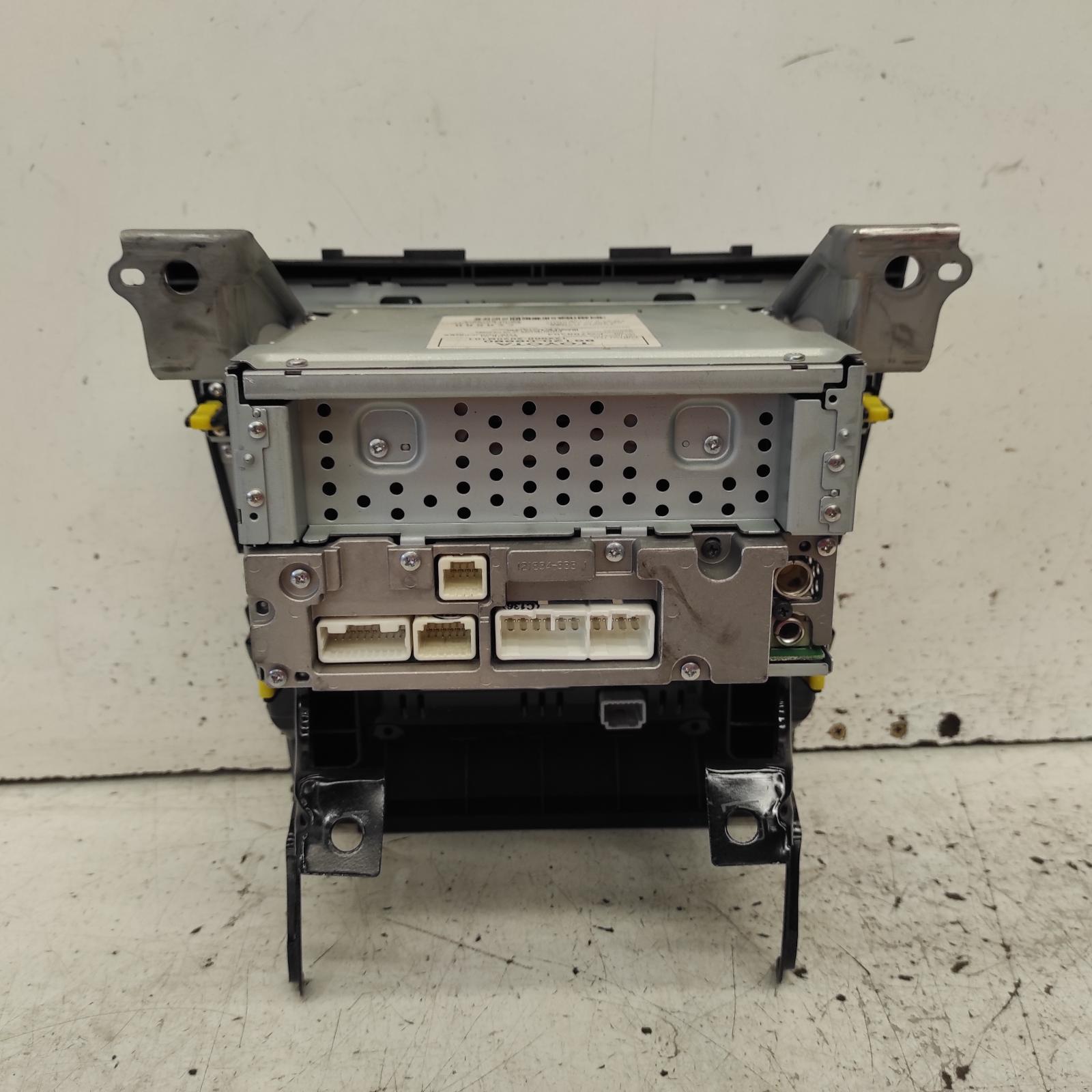 Aurion Stereo/head Unit 2006-2012 cd player,gsv40r,10/06-03/12 00021327 #676268