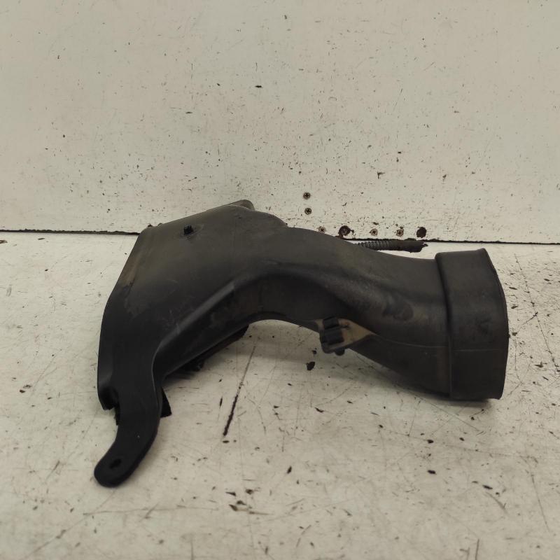 air cleaner duct/hose