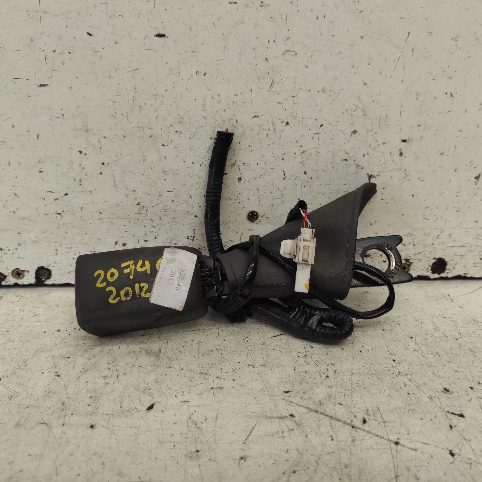 Hilux Seat Belt Stalk 2011-2015 rh front,seat belt stalk only,dark grey,07/11-08/15 00020746 #676603