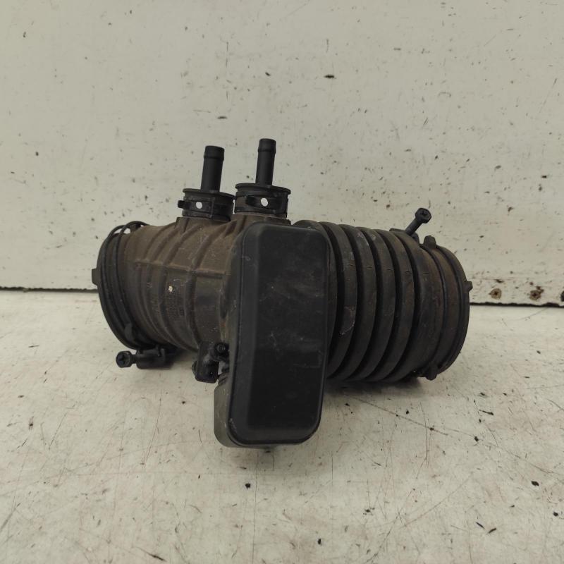 air cleaner duct/hose