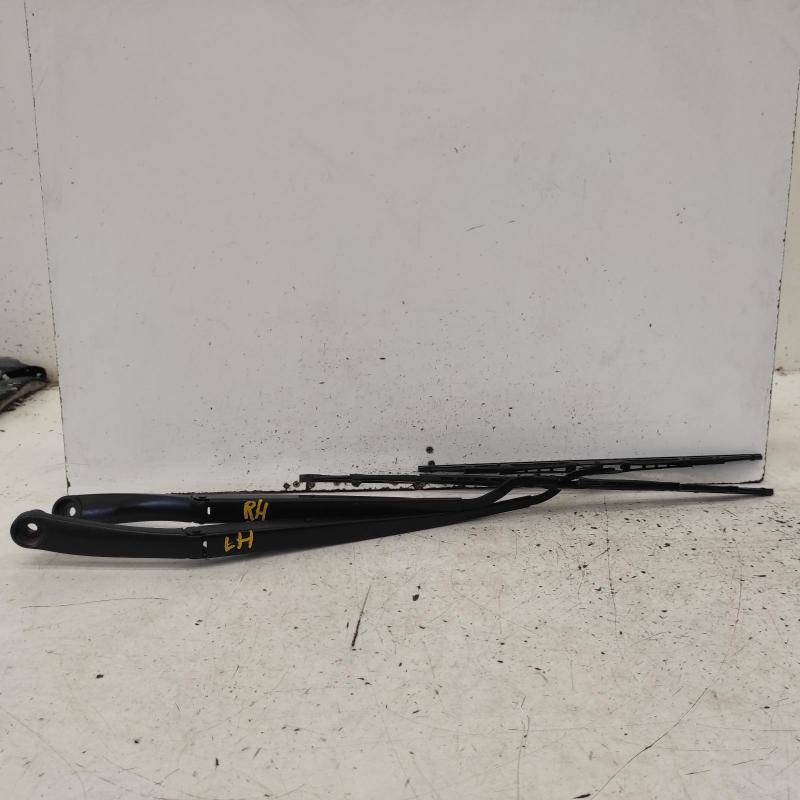 wiper arm