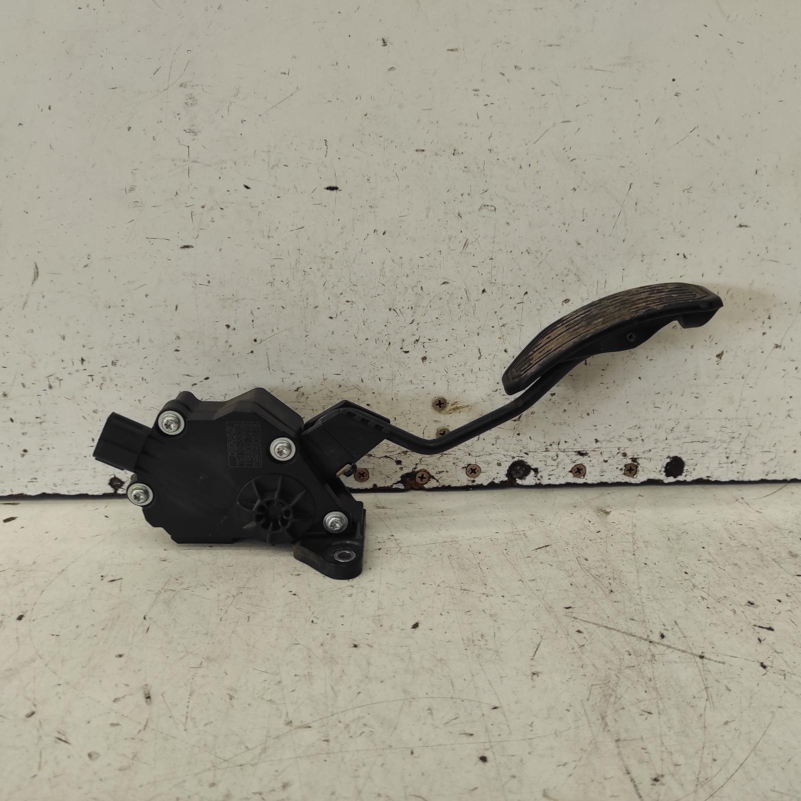 Aurion Pedal Assembly 2006-2012 gsv40r,accelerator pedal only,10/06-03/12 00021242 #676798
