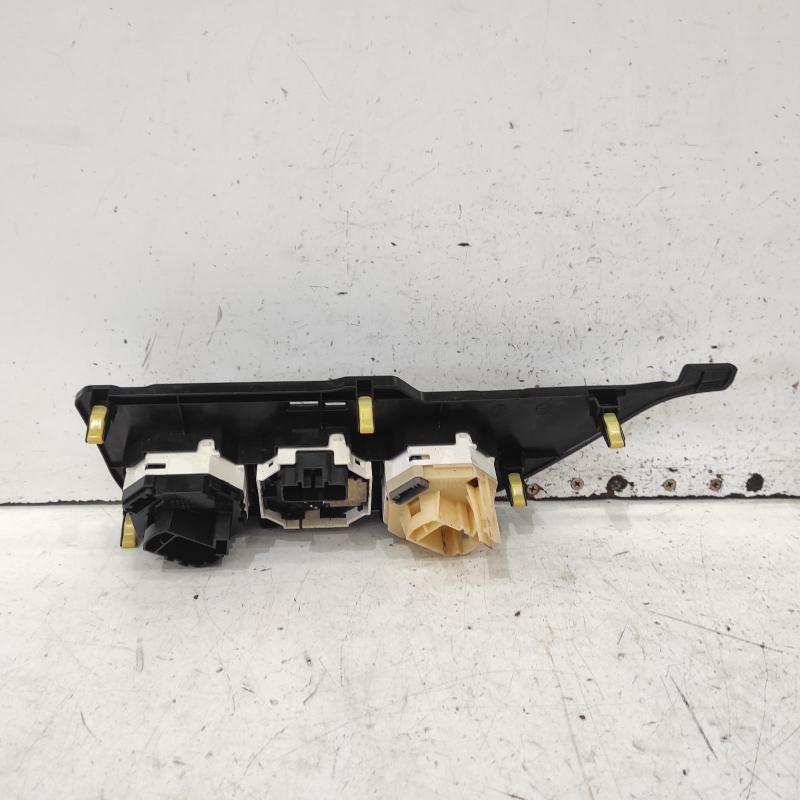 heater/aircon controls