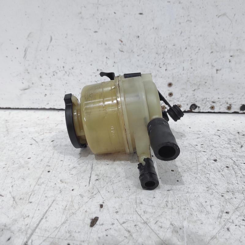 power steering reservoir