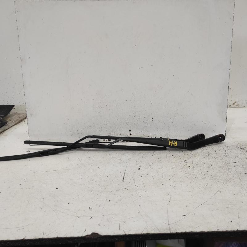 wiper arm