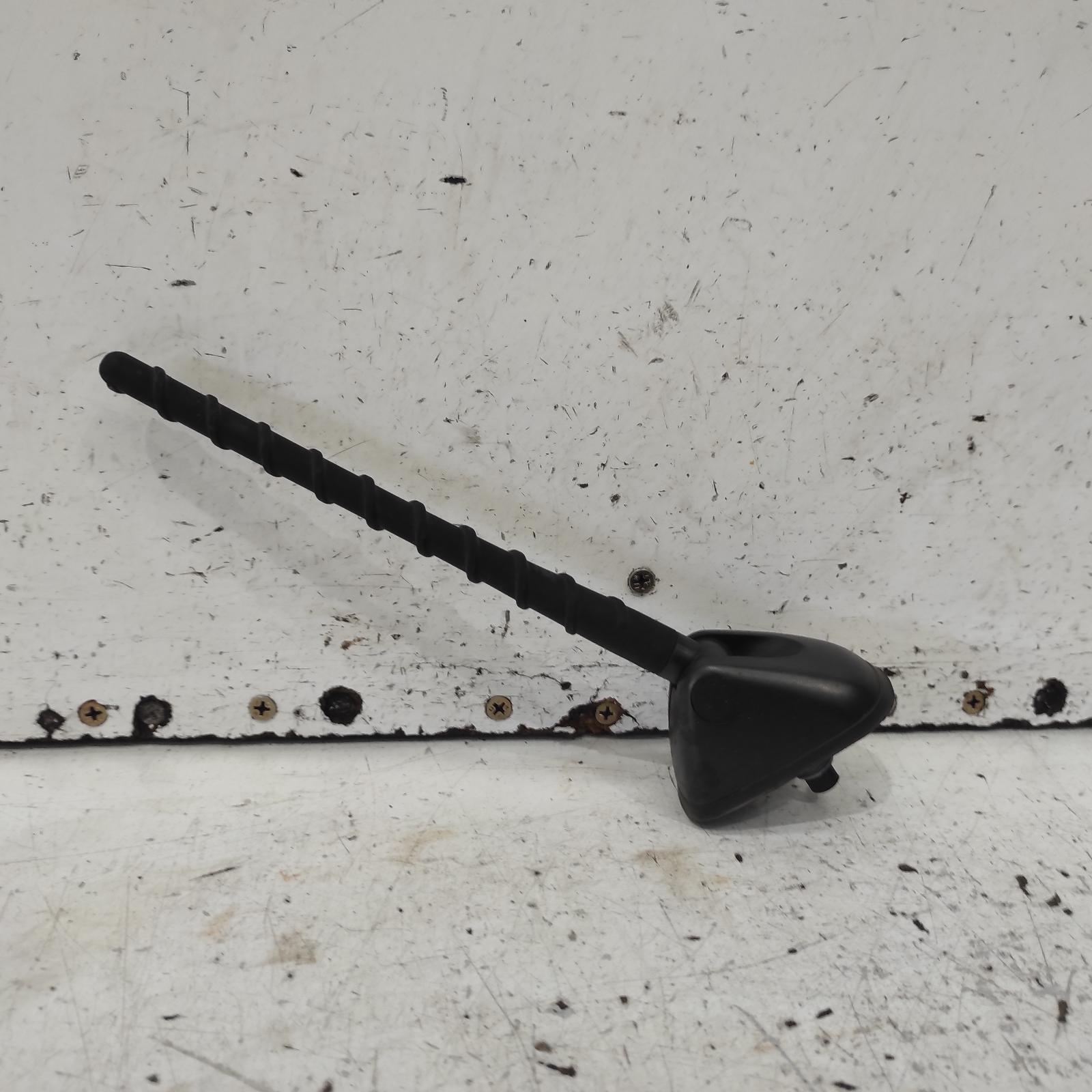 I30 Antenna 2007-2012 fd,09/07-04/12 00021091 #677366