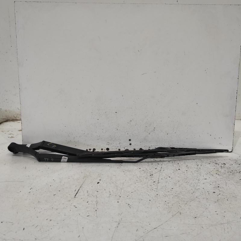 wiper arm