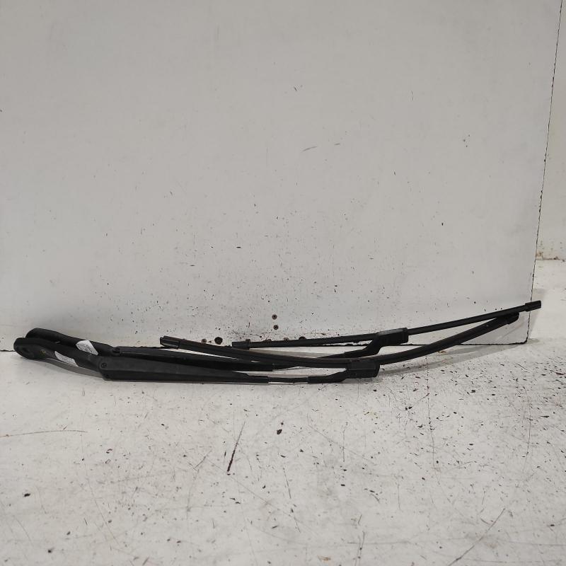 wiper arm