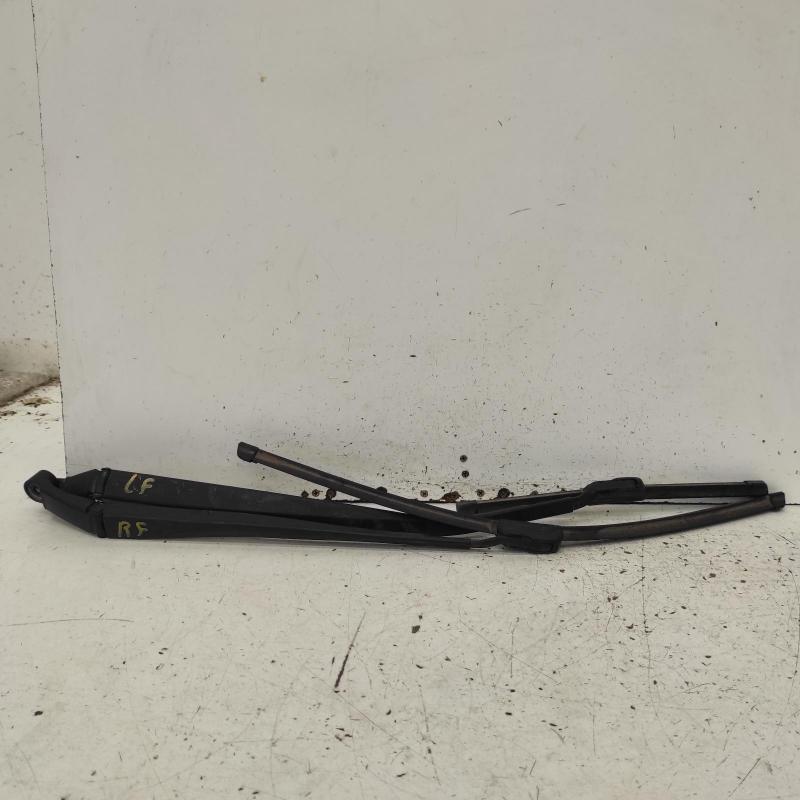 wiper arm
