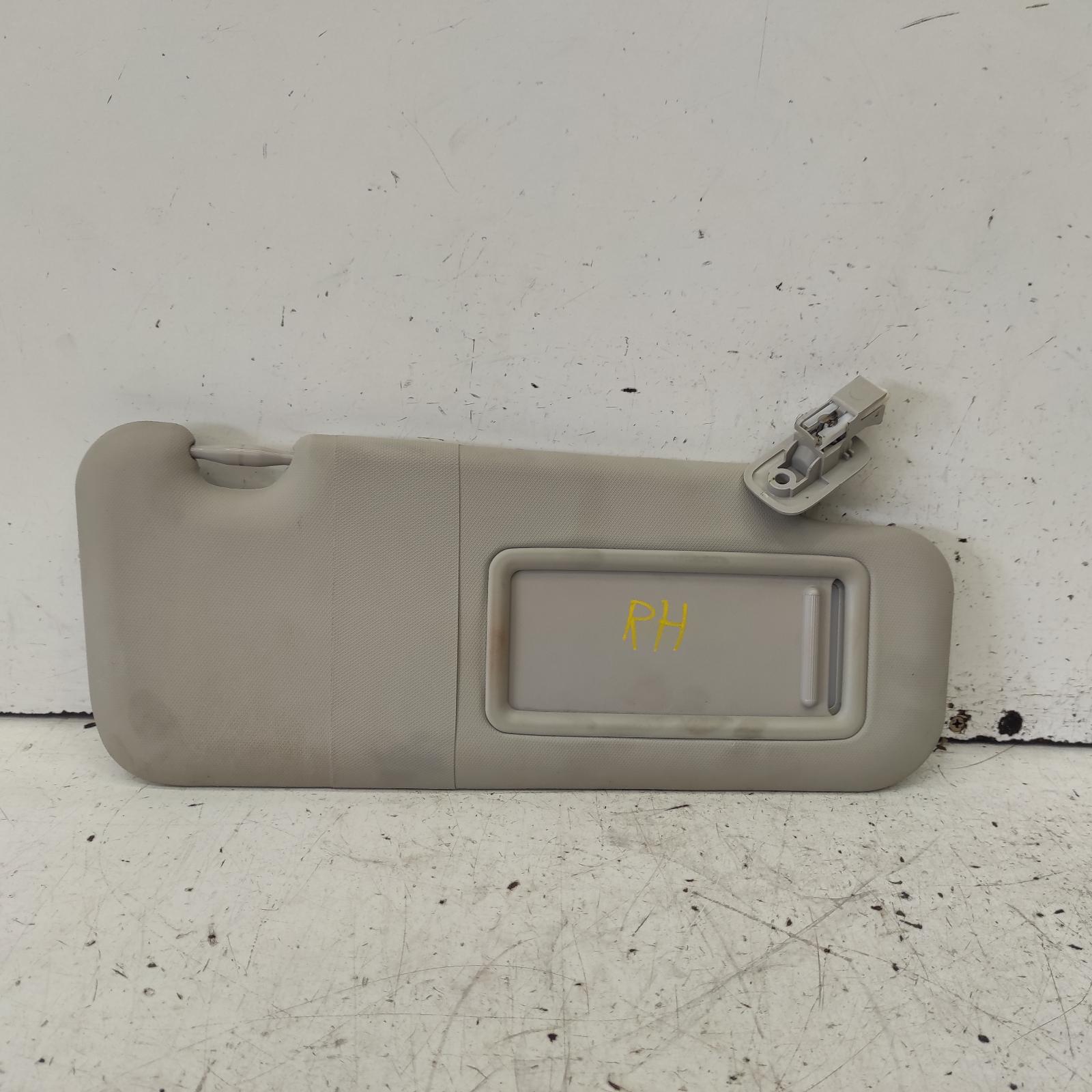 3 Sunvisor 2013-2016 bm,rh side,06/13-05/16 00021150 #678384