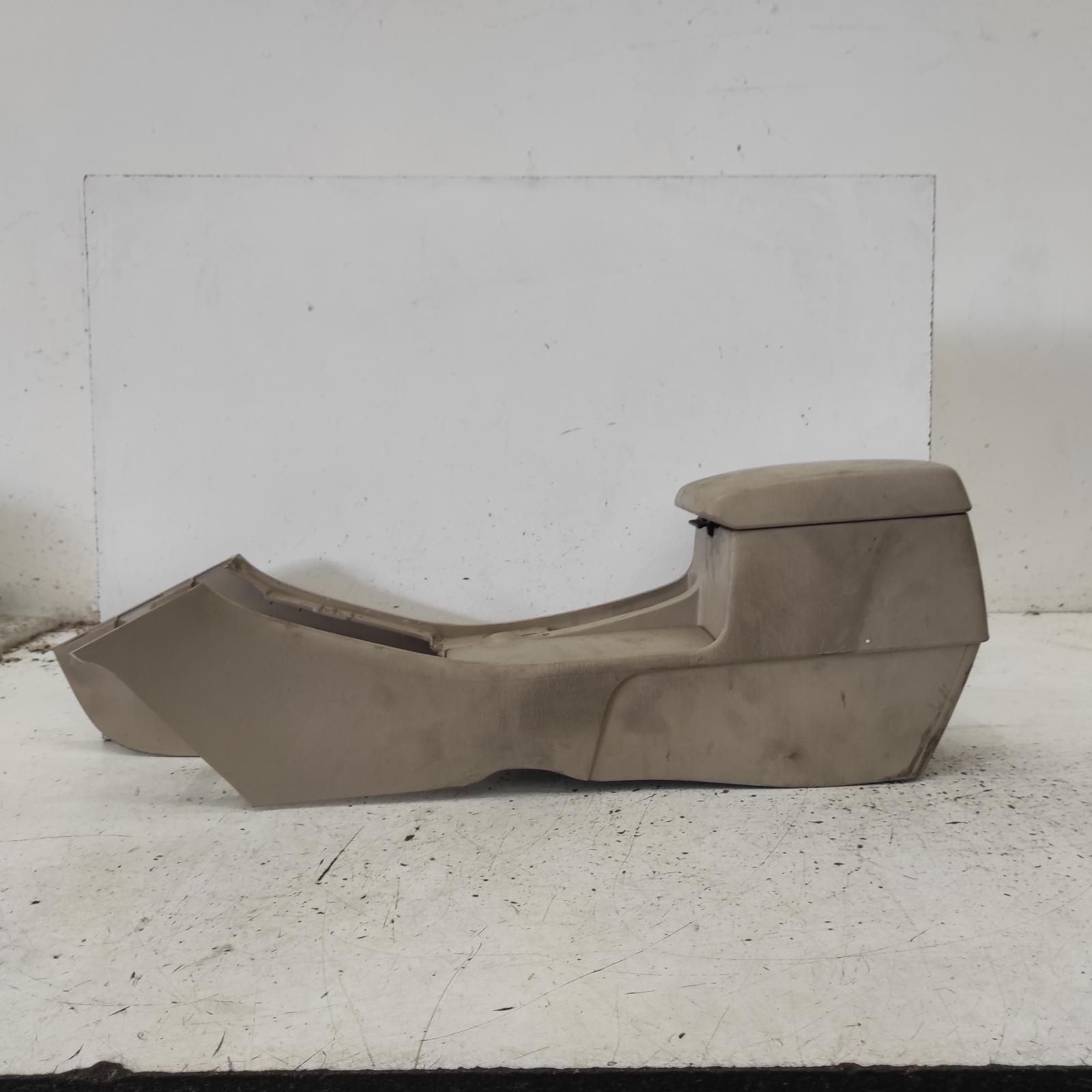 Corolla Console 2001-2007 zze122 12/01-06/07 00021210 #678473