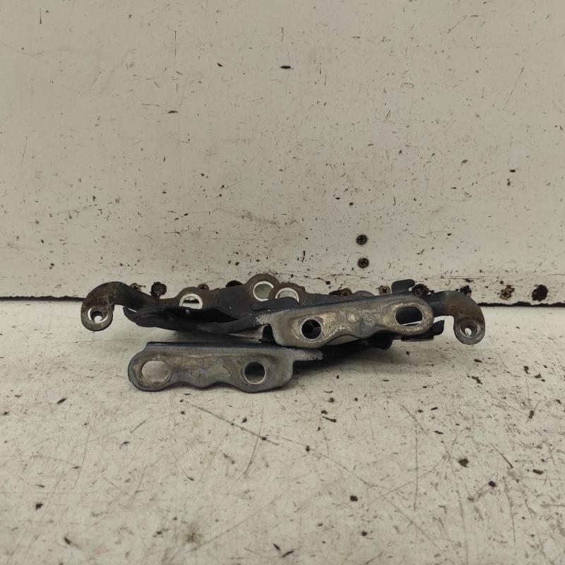 bonnet hinge/strut