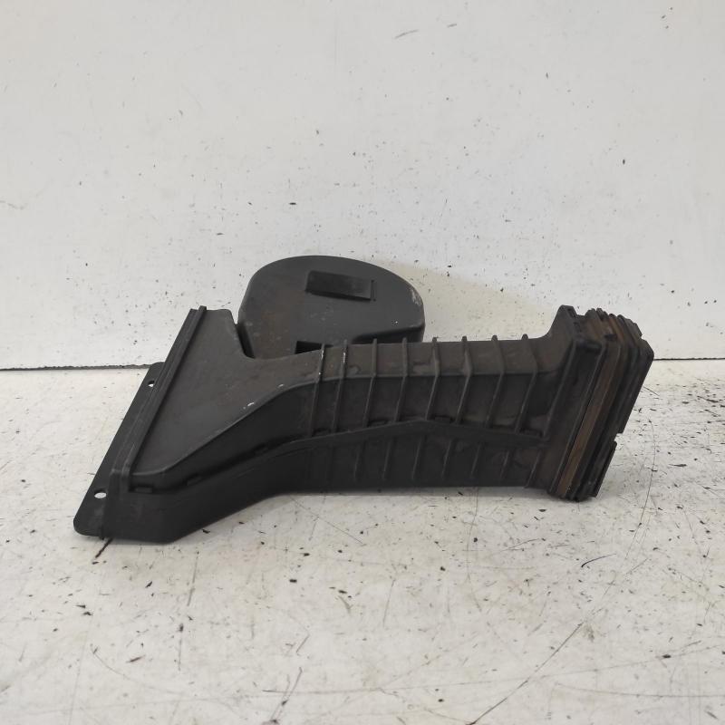 air cleaner duct/hose