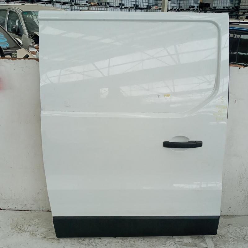 door/sliding rear right