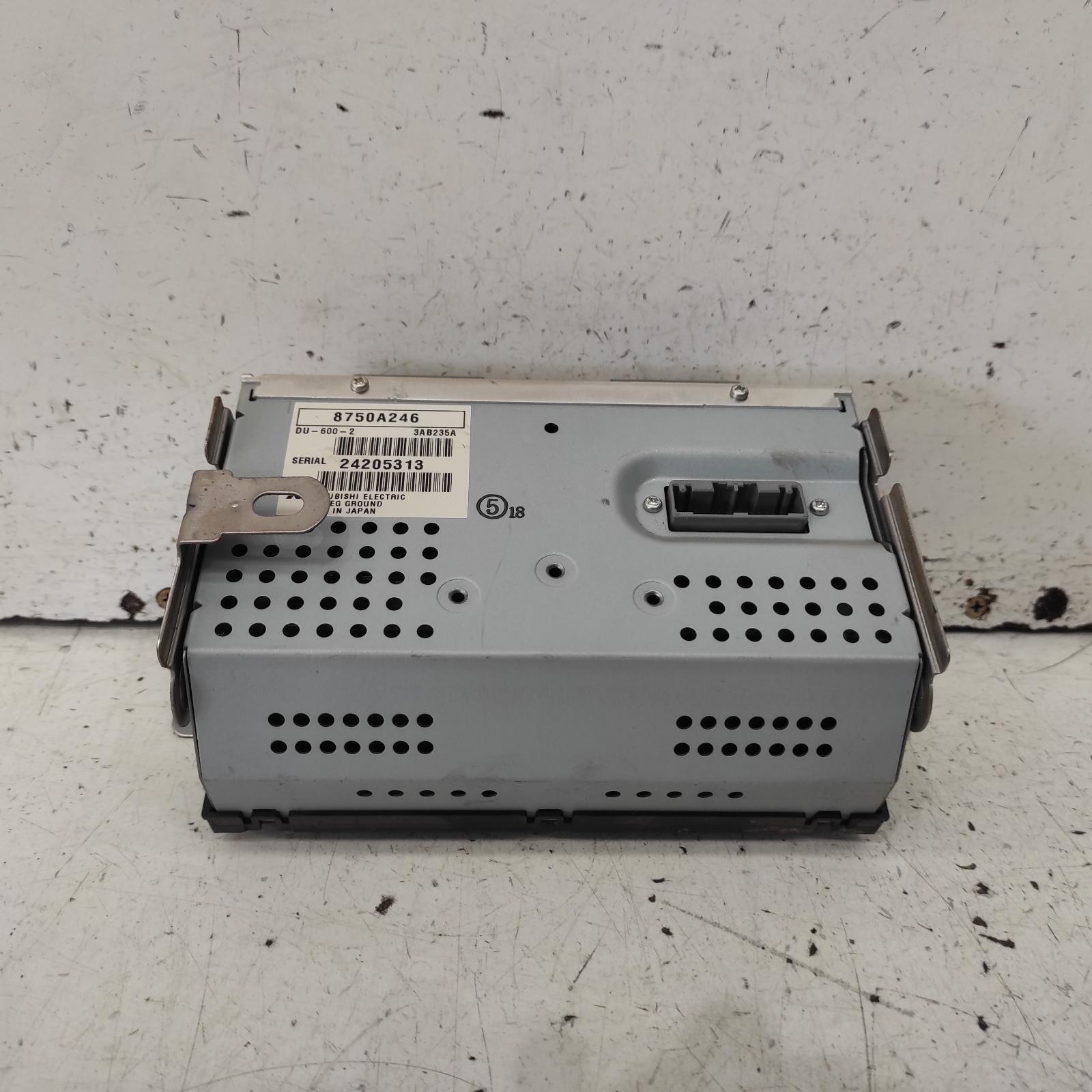Triton Clock 2009-2015 centre dash,black buttons type,mn,08/09-04/15 00021818 #678758