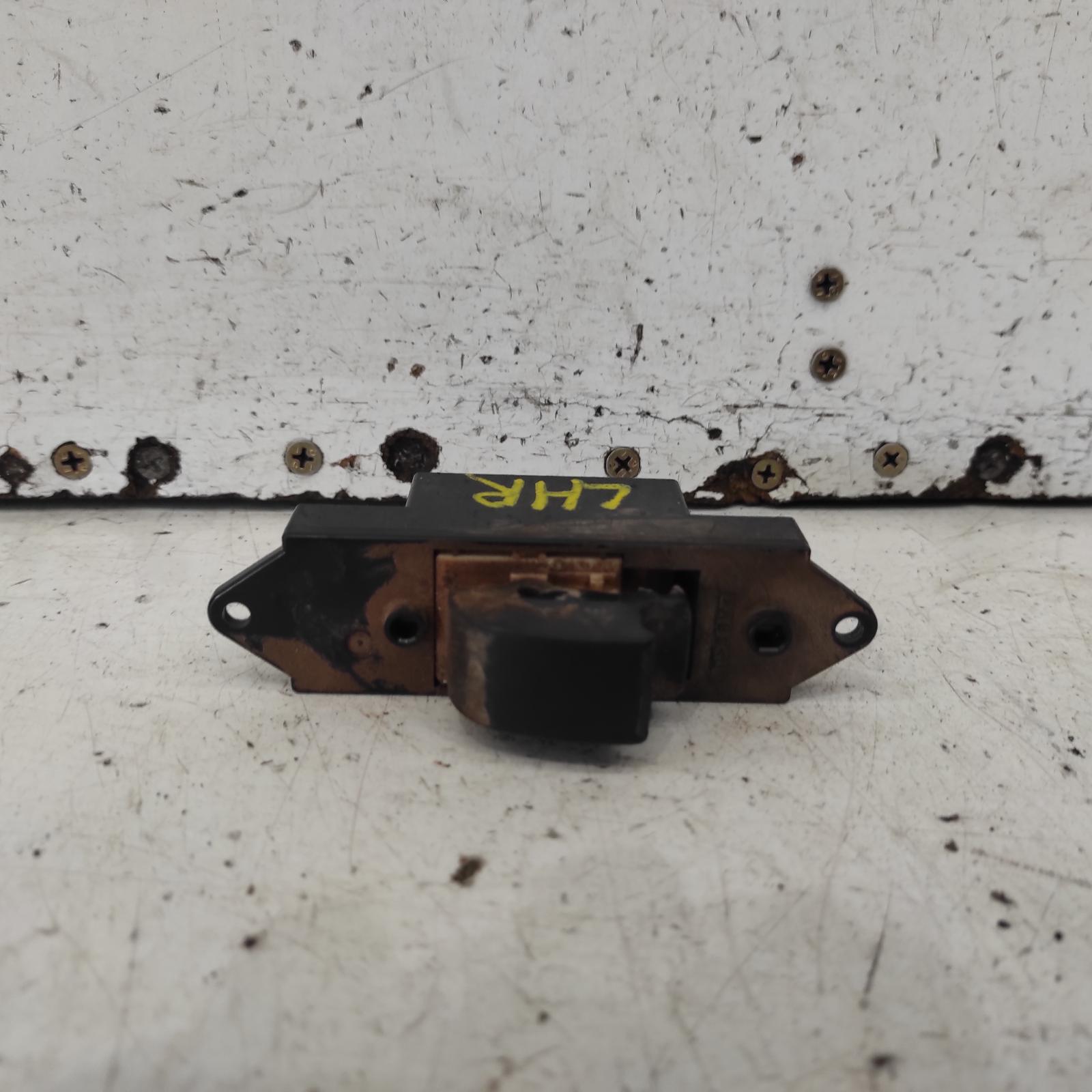Triton Power Door Window Switch 2006-2015 lh rear,ml-mn,07/06-04/15 00021818 #678774