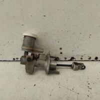 clutch master cylinder