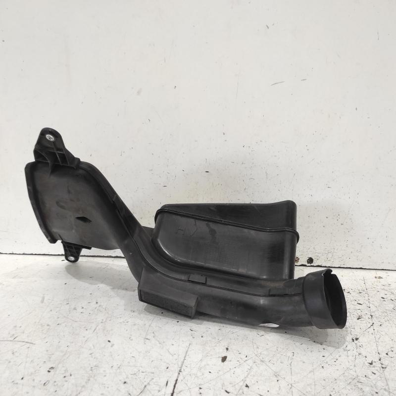 air cleaner duct/hose