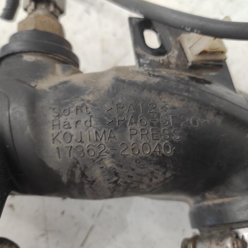 air cleaner duct/hose