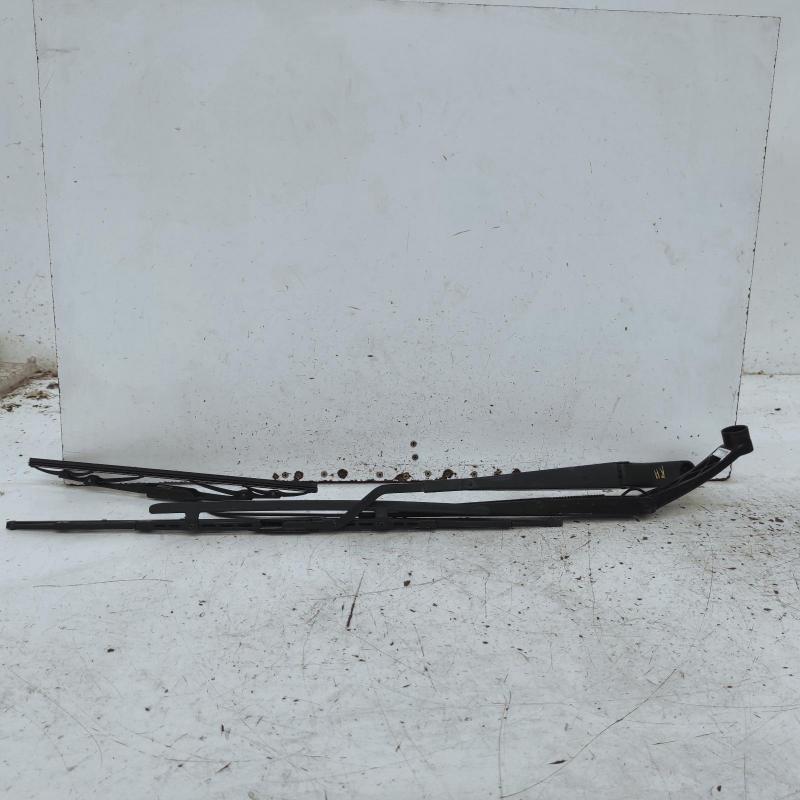 wiper arm
