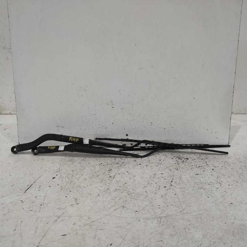 wiper arm