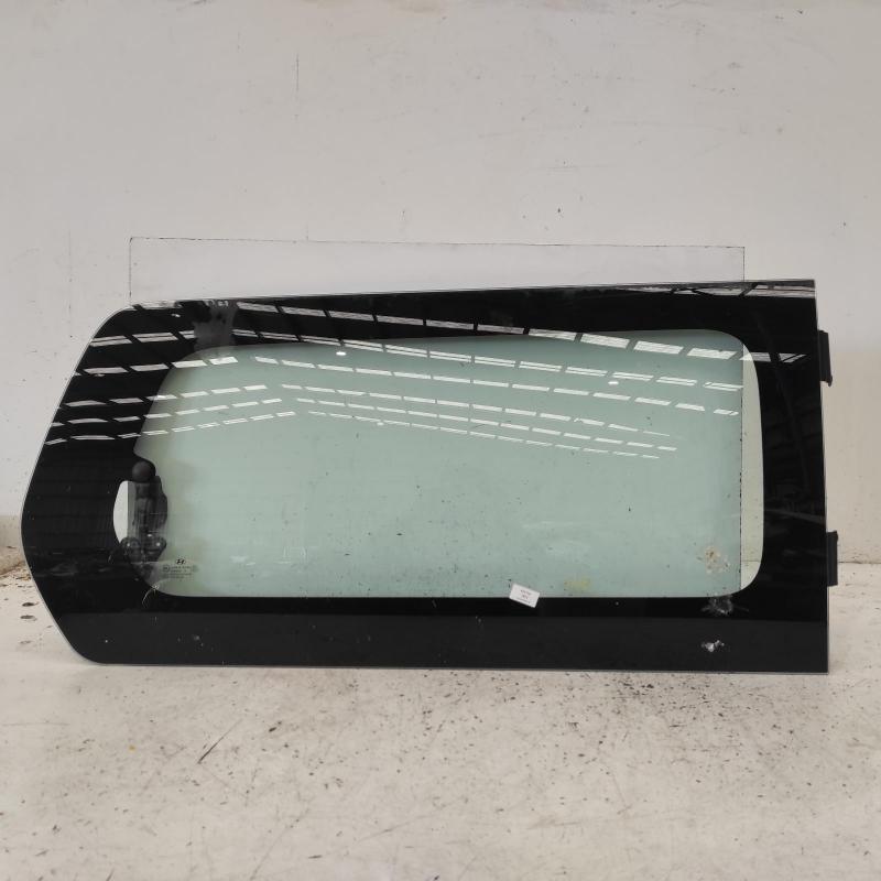 side glass rear right