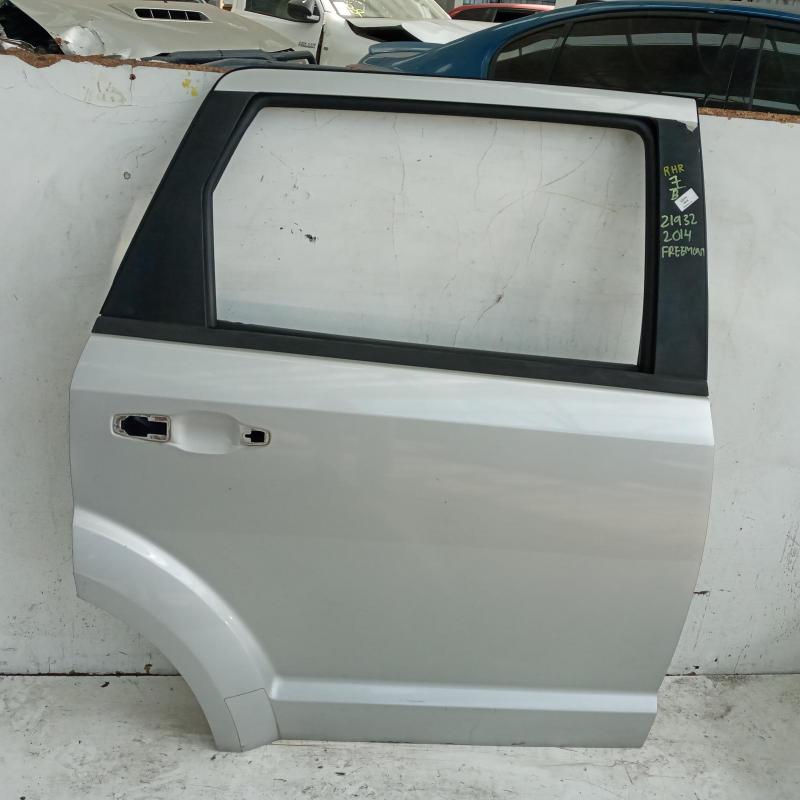 door/sliding rear right