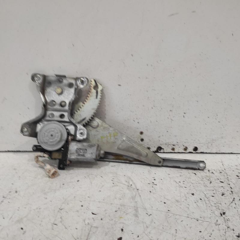 window regulator/motor rear right