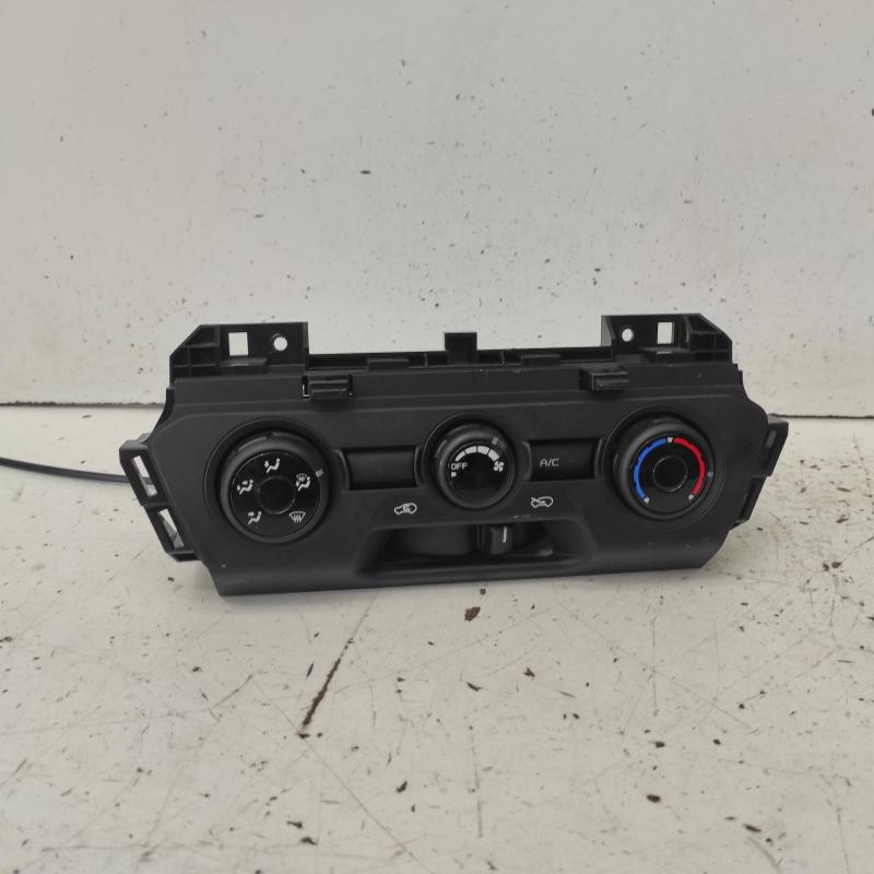 heater/aircon controls