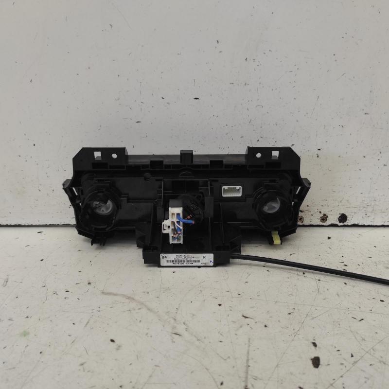 heater/aircon controls