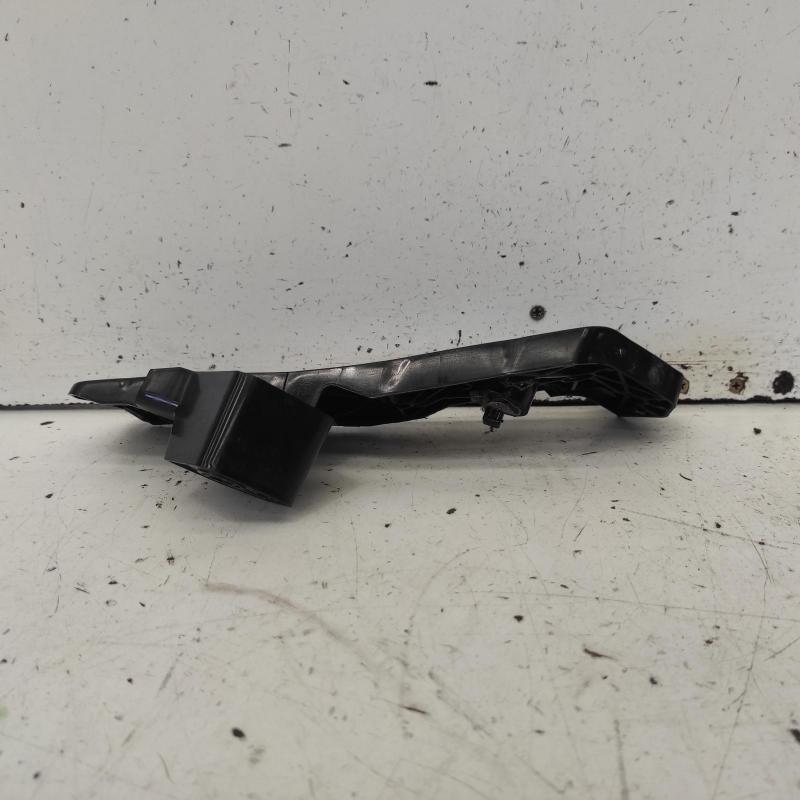 miscellaneous bracket