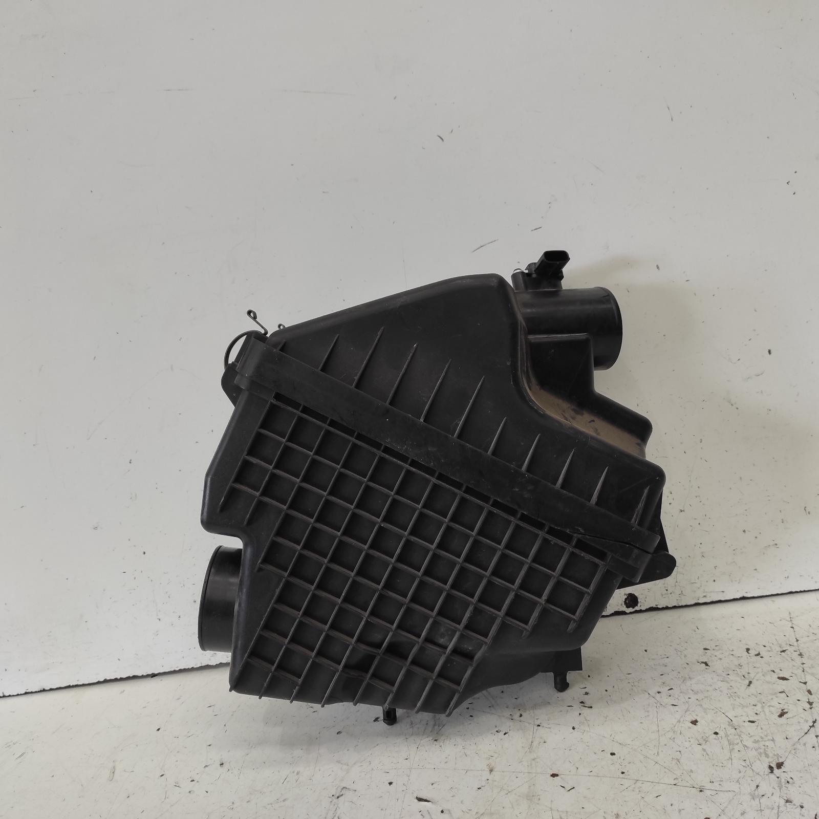 Camry Air Cleaner/box 2006-2011 air cleaner,2.4,acv40,06/06-11/11 00020395 #681188