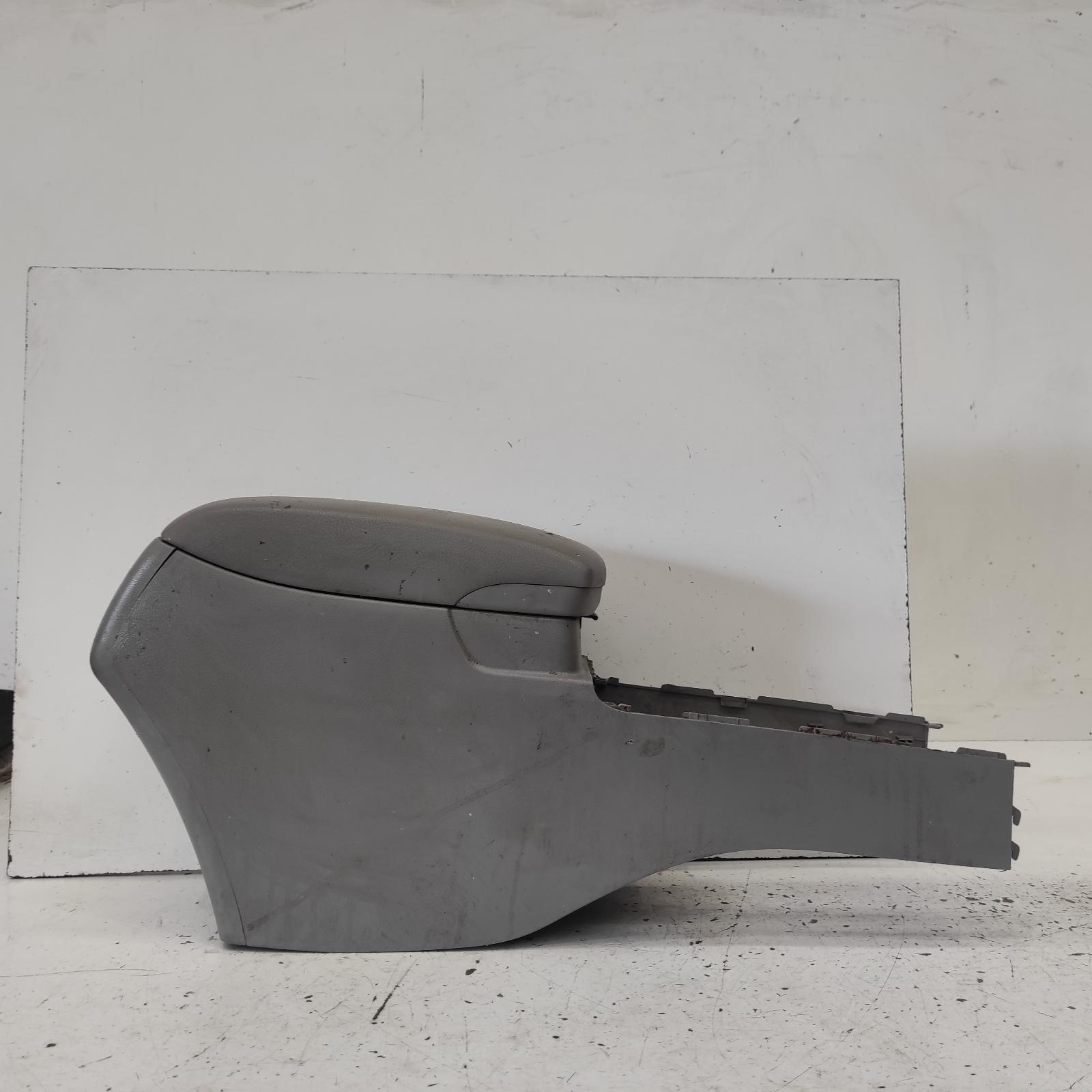 Camry Console 2006-2011 acv40,console lid only,light grey,06/06-11/11 00020395 #681191