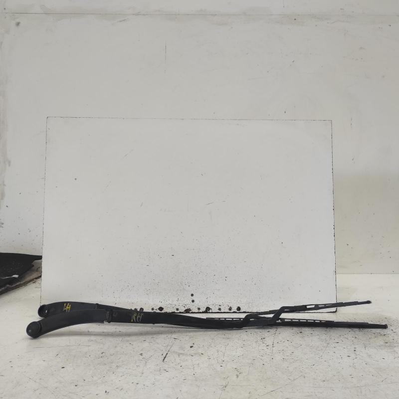 wiper arm
