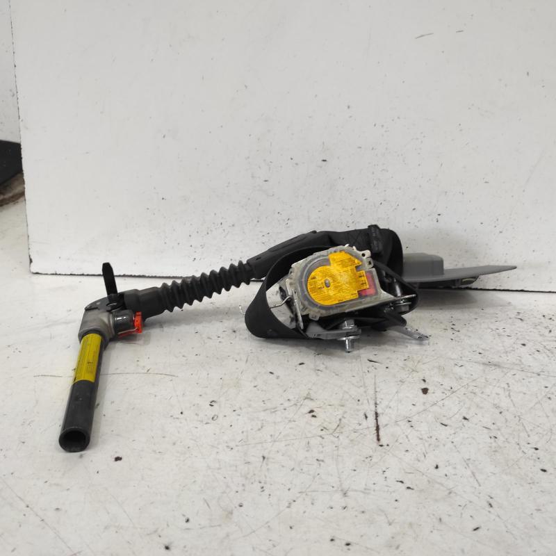 seat belt stalk