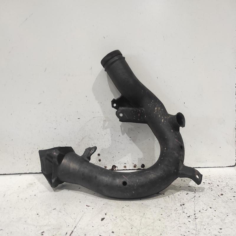 air cleaner duct/hose